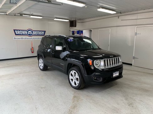 Used 2017 Jeep Renegade Limited image 10