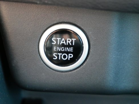 Used 2023 Nissan Rogue S image 28