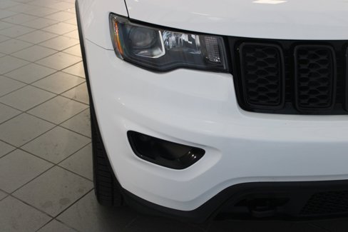 Used 2020 Jeep Grand Cherokee Laredo image 10