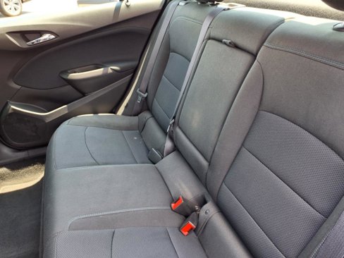 Used 2016 Chevrolet Cruze LT w/ Convenience Package image 7