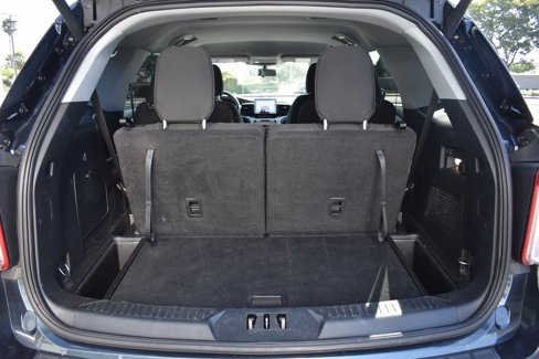 Used 2022 Ford Explorer XLT image 5