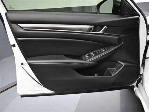 Used 2022 Honda Accord Sport image 22