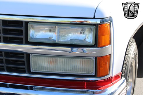 Used 1992 Chevrolet Silverado 1500 2WD Regular Cab image 9