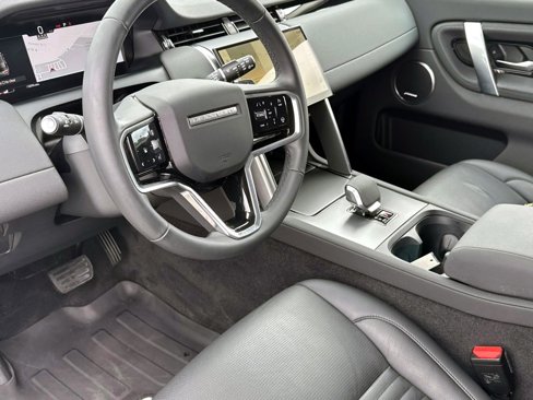 New 2024 Land Rover Discovery Sport S image 31