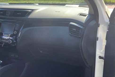 Used 2022 Nissan Rogue Sport SV image 16
