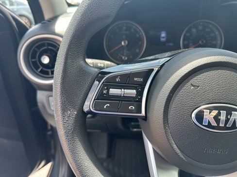Used 2020 Kia Forte LXS image 11