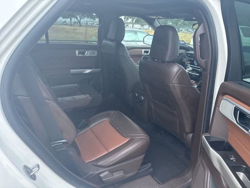 Used 2022 Ford Explorer King Ranch image 9