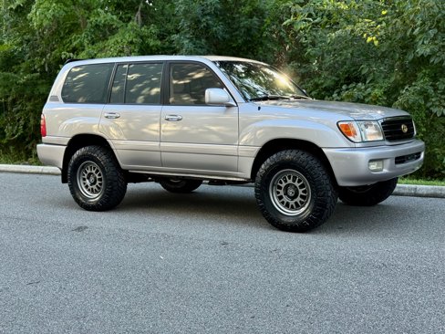 Used 1998 Toyota Land Cruiser image 6