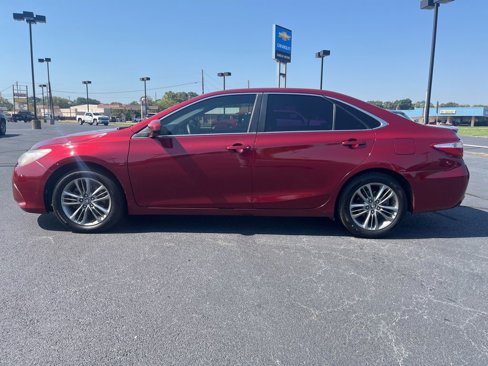 Used 2017 Toyota Camry SE image 7