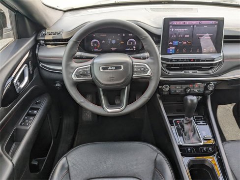 Used 2023 Jeep Compass Trailhawk w/ Trailhawk Elite Group image 15