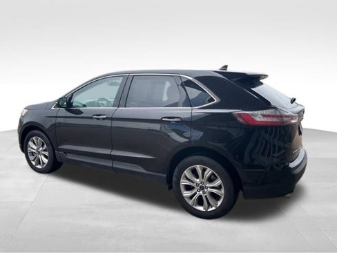 Used 2022 Ford Edge Titanium image 4