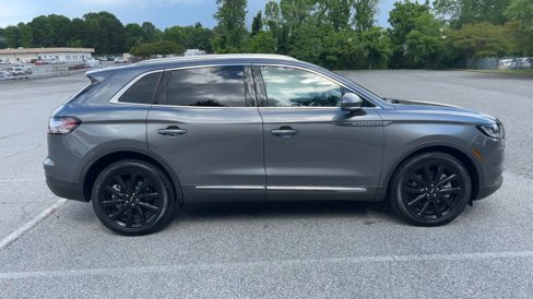 Certified 2023 Lincoln Nautilus Reserve w/ Monochromatic Package image 8