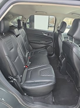 Used 2024 Ford Edge Titanium image 11