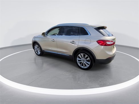 Used 2017 Lincoln MKX Reserve w/ Driver Assistance Package image 6