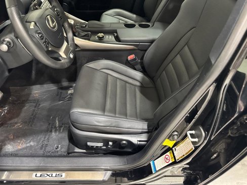 Used 2016 Lexus IS 200t image 32