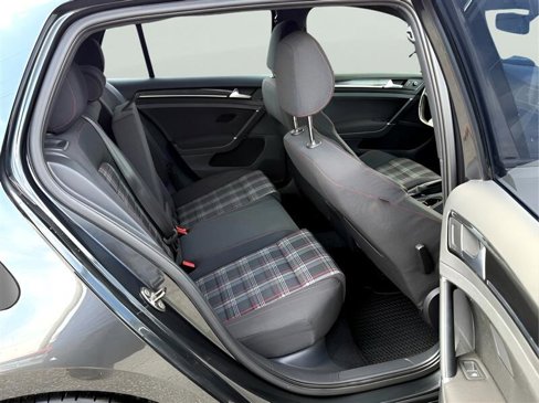 Used 2017 Volkswagen GTI S image 21