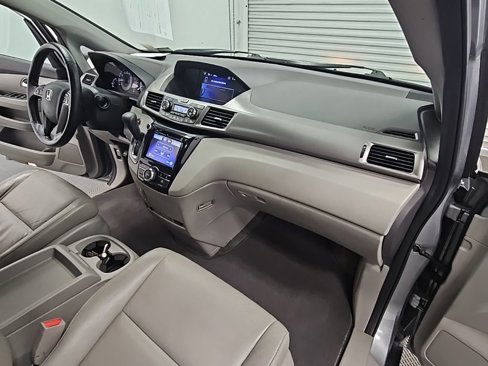 Used 2016 Honda Odyssey EX-L image 35