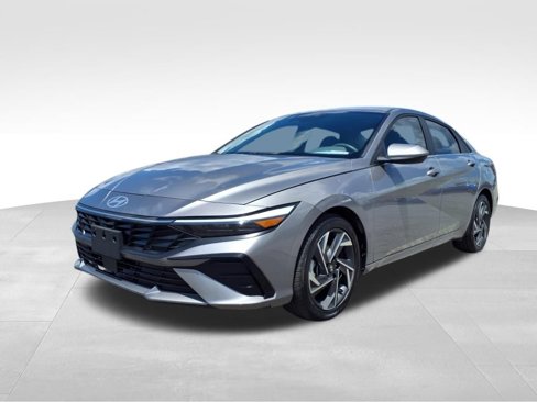 Used 2024 Hyundai Elantra SEL w/ Convenience Package image 4