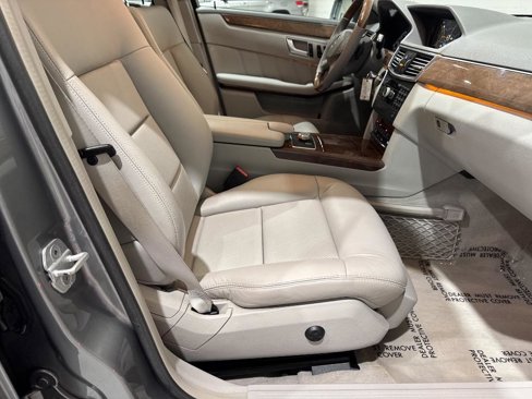 Used 2012 Mercedes-Benz E 350 Sedan image 52
