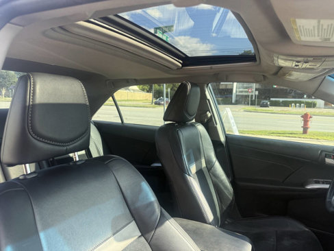 Used 2013 Toyota Camry SE image 7