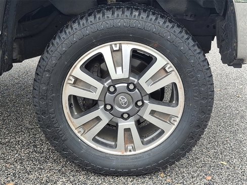 Used 2015 Toyota Tundra SR5 w/ SR5 Upgrade Package image 12