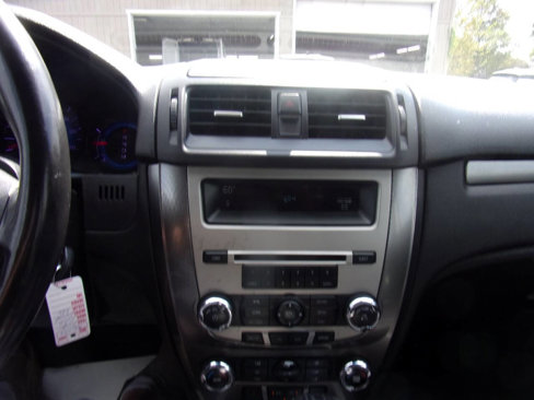 Used 2012 Ford Fusion SEL image 23