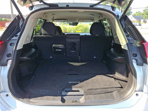 Used 2019 Nissan Rogue SV image 27