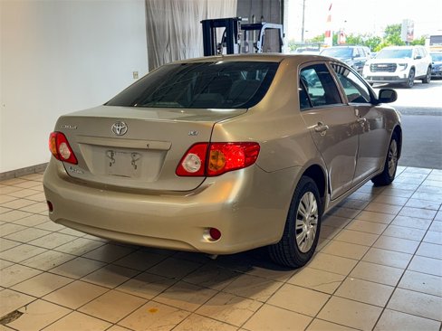 Used 2010 Toyota Corolla LE image 6