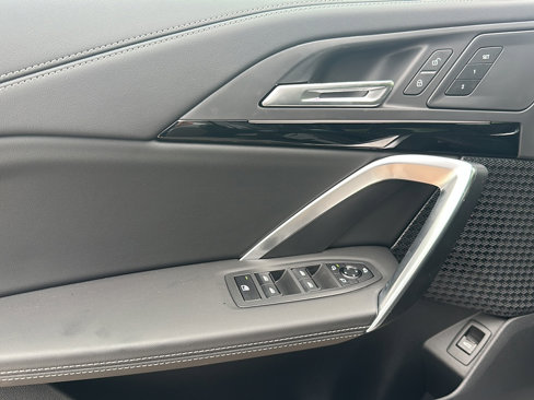 New 2025 BMW X1 xDrive28i w/ Technology Package image 13