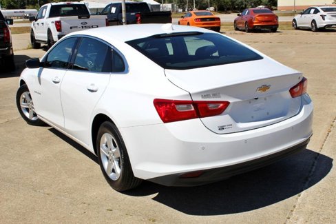 Used 2024 Chevrolet Malibu LT image 5