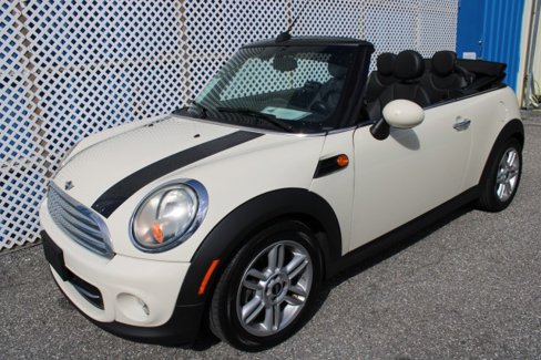 Used 2015 MINI Cooper Convertible image 4