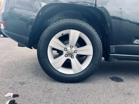 Used 2015 Jeep Compass High Altitude image 39