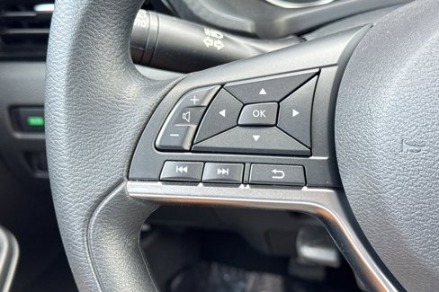 New 2025 Nissan Sentra SV w/ Trunk Package image 27
