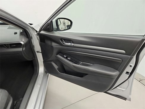 Used 2021 Nissan Altima 2.5 SV image 33