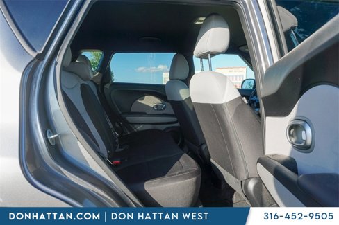 Used 2016 Kia Soul image 19
