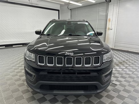 Used 2017 Jeep Compass Sport w/ Tech Group image 8