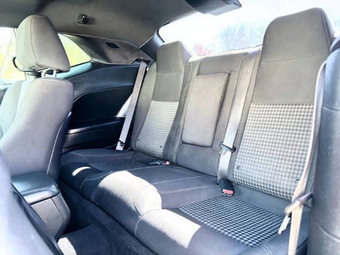 Used 2019 Dodge Challenger SXT image 12