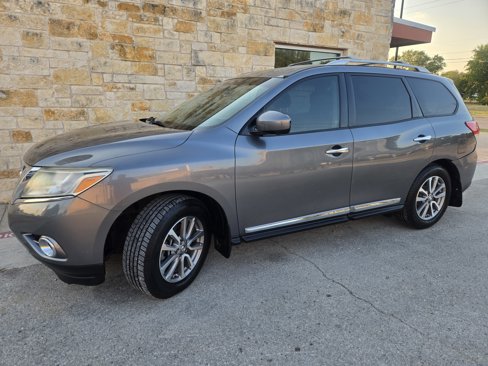 Used 2016 Nissan Pathfinder SL w/ SL Tech Package image 2