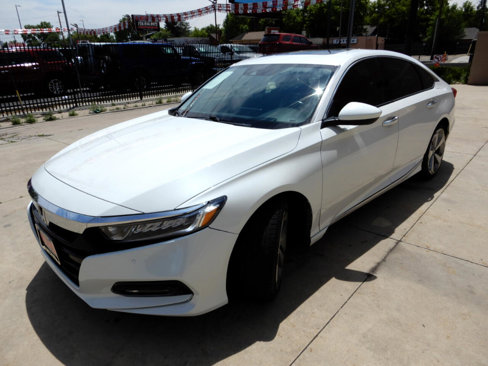 Used 2018 Honda Accord Touring image 8