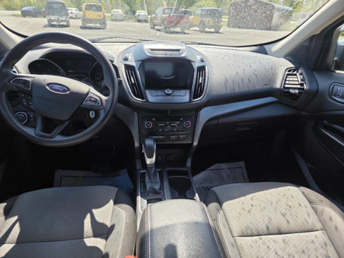 Used 2018 Ford Escape SE w/ SE Sync 3 Package image 10
