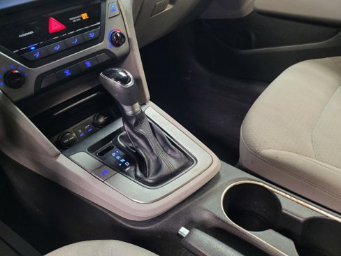 Used 2018 Hyundai Elantra SEL image 26