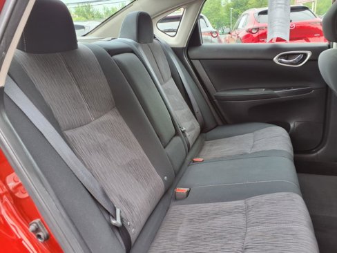 Used 2015 Nissan Sentra SV image 13