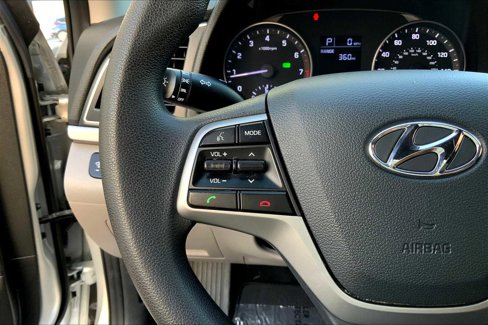 Used 2018 Hyundai Elantra SE image 22
