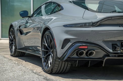 New 2025 Aston Martin V8 Vantage Coupe image 18
