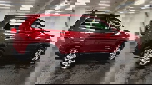 Used 2016 Jeep Cherokee Limited image 9
