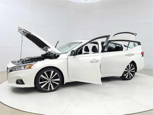 Used 2019 Nissan Altima 2.5 Platinum image 10