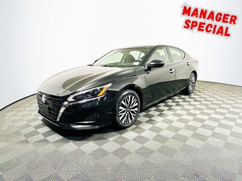 Used 2023 Nissan Altima 2.5 SV image 4