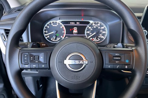 Used 2024 Nissan Rogue SV image 23