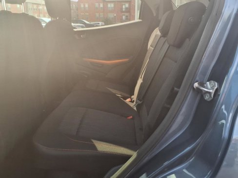 Used 2022 Ford EcoSport SE w/ SE Appearance Package image 9