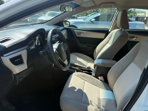 Used 2015 Toyota Corolla LE Premium image 8